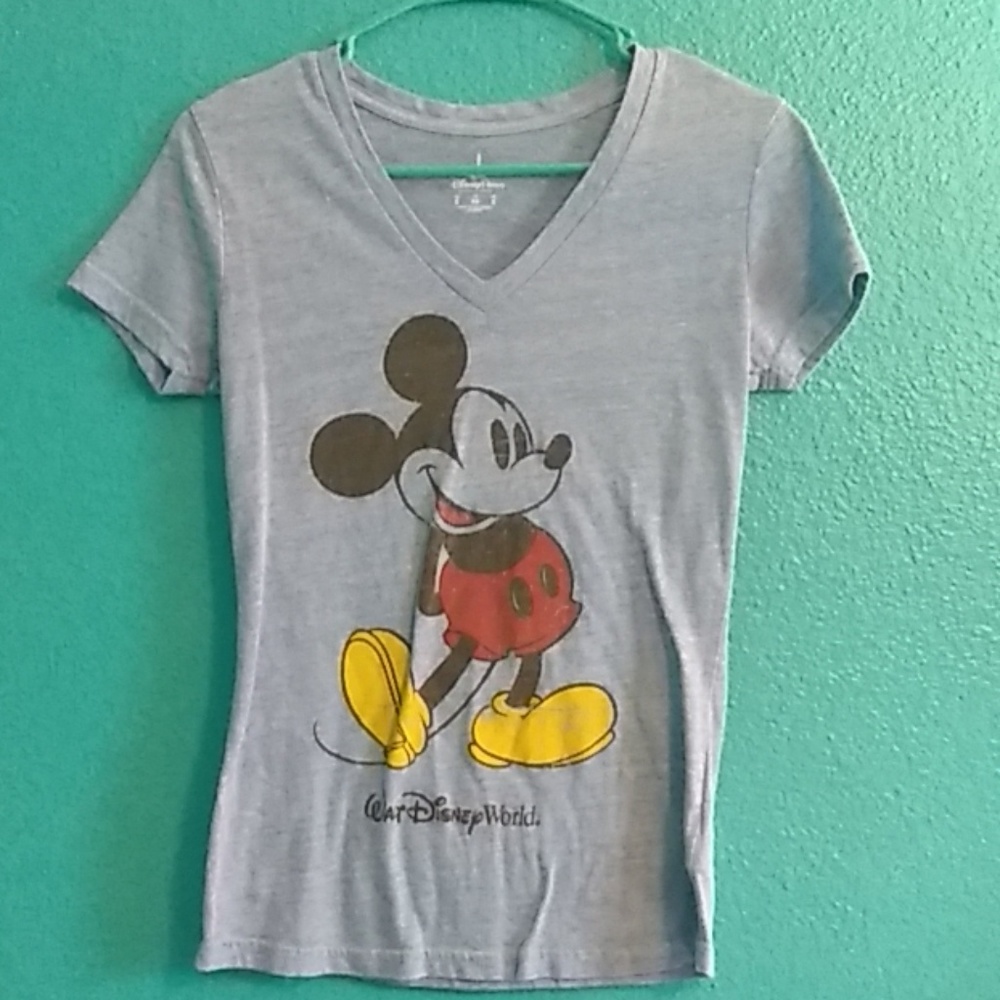 Disney tshirt
